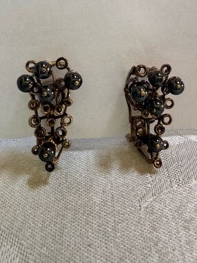 Vintage Cluster Bead Earrings in Hematite and Antique Gold
